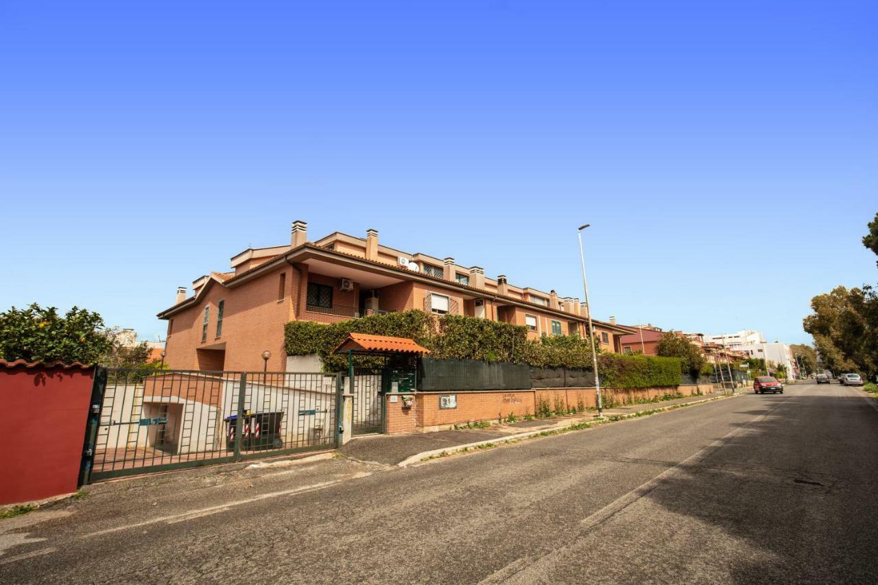 House Between Rome And The Sea Casal Palocco Exteriör bild
